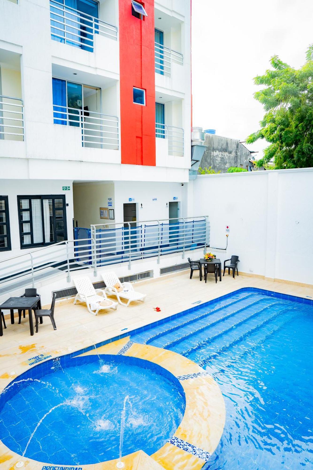 Kalina Hotel Хирардот Екстериор снимка